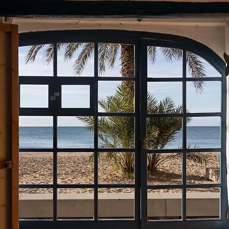 La Casa De Barcas A Pie De Playa Apartman Calafell